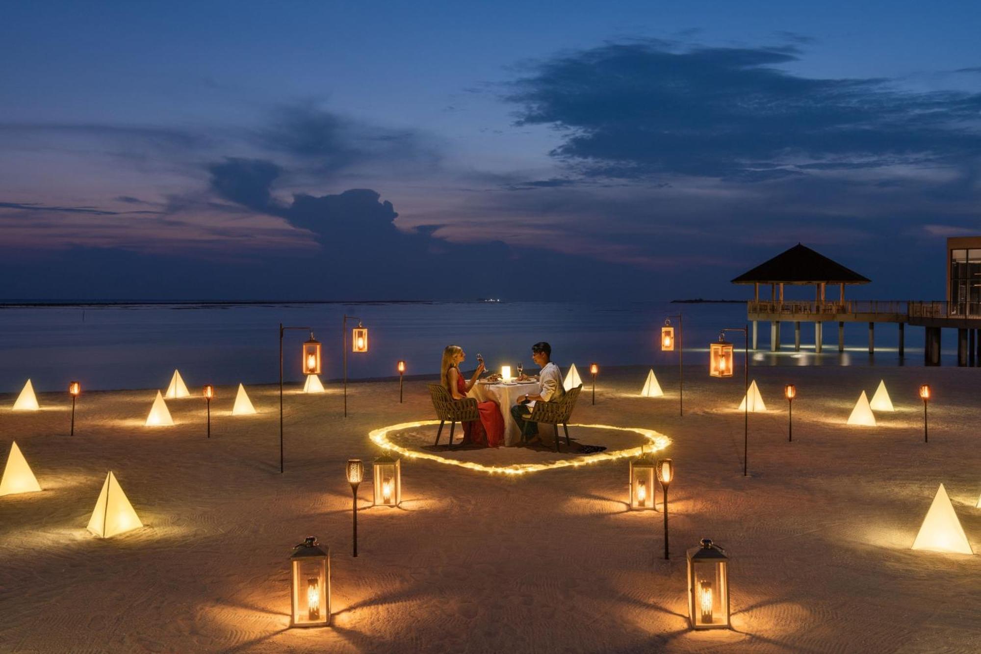 Le Meridien Maldives Resort & Spa Kurendhoo Exterior photo